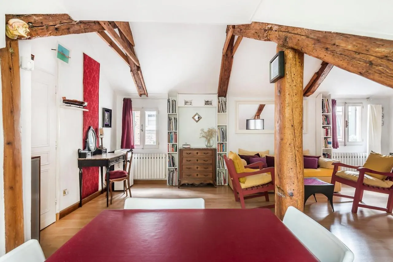 Apartment Ca Lorosa Cosy And Comfortable Loft At Castello Venice Italy